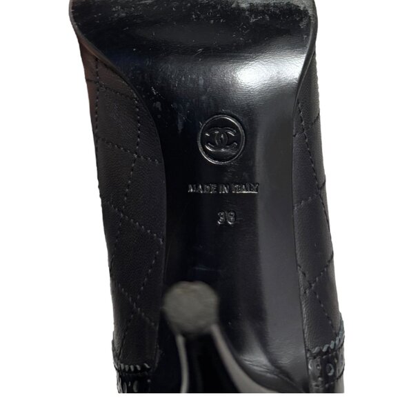 CHANEL Stunning LEATHER Luxury Designer QUILTED Pumps Heels Womens 7.5 US - Picture 10 of 10